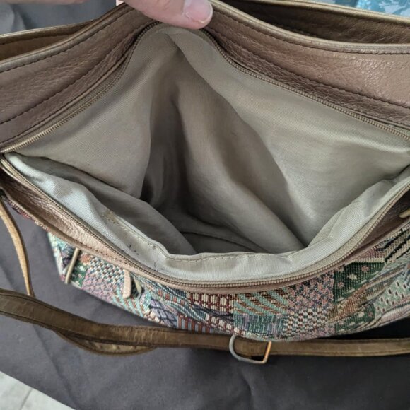 Boho patchwork perfection 💕 SAS tapestry shoulder bag made in the USA! - Picture 9 of 10